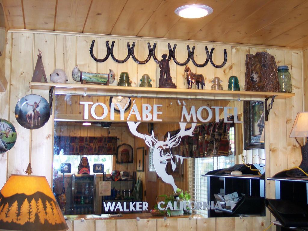 Toiyabe Motel Walker Eksteriør bilde